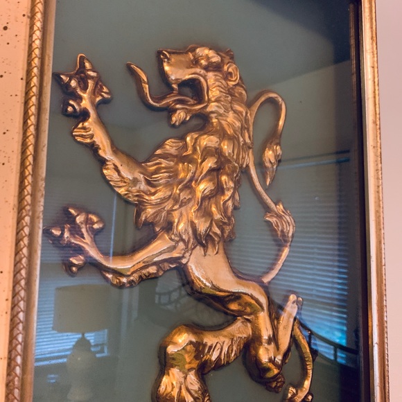 RETRO 1950s SET OF GOLD LIONS FRAMED IN TEAL BKGRD - Picture 6 of 7